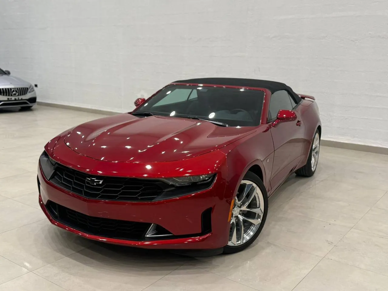 🚗 Chevrolet Camaro Convertible 2023 🍒 Цвет: Cherry Red 📍 Пробег: 8 500 км 💰 